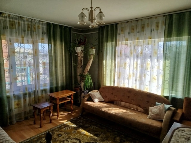 Купить дом в Омске. Вариант № 31445, 8, площадь -  квм, цена 9450000 рублей