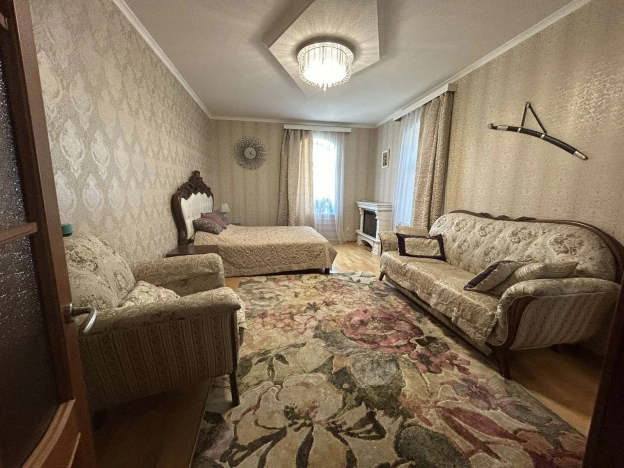 Купить дом в Микрорайоне Вокзал, Гусь-Хрустальный в Гусь-Хрустальном. Вариант № 13306, 3, площадь - квм, цена 22000000 рублей