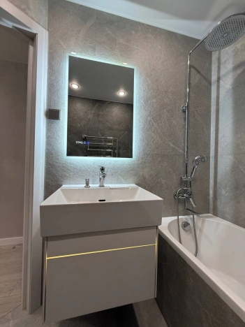 Купить трехкомнатную квартиру в Микрорайоне Фестивальный в Краснодаре. Вариант № 11641, 3, площадь -  квм, цена 13900000 рублей