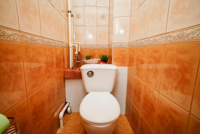 Купить трехкомнатную квартиру в Омске. Вариант № 8099248, 12, площадь -  квм, цена 6500000 рублей