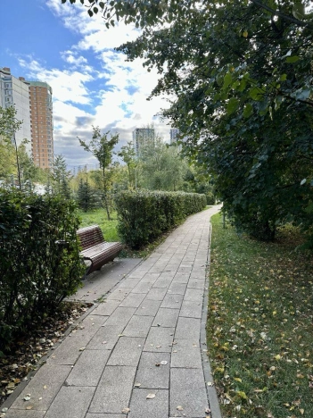 Купить квартиру в Москве. Вариант № 7857956, 13, площадь - квм, цена 30000000 рублей