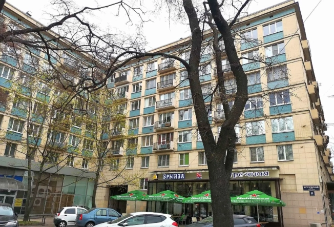 Купить трехкомнатную квартиру в районе Московский в Санкт-Петербурге. Вариант № 5267451, 12, площадь -  квм, цена 13000000 рублей