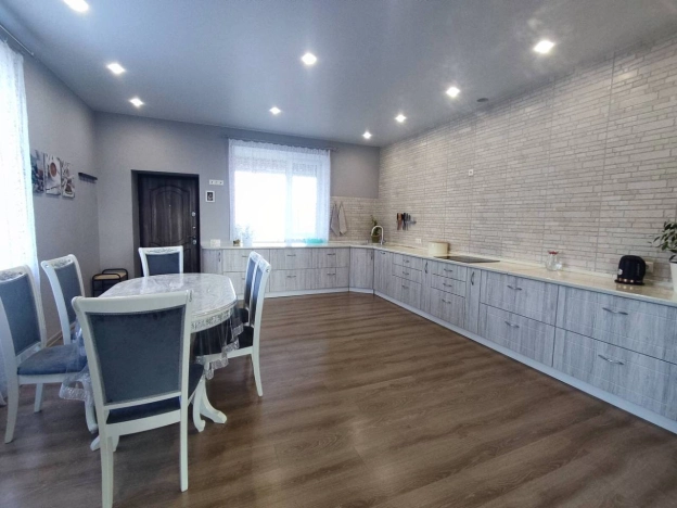 Купить дом в Москве. Вариант № 9130224, 4, площадь - квм, цена 21000000 рублей