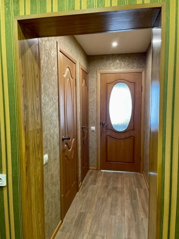 Купить трехкомнатную квартиру в Калуге. Вариант № 1787, 9, площадь -  квм, цена 5900000 рублей