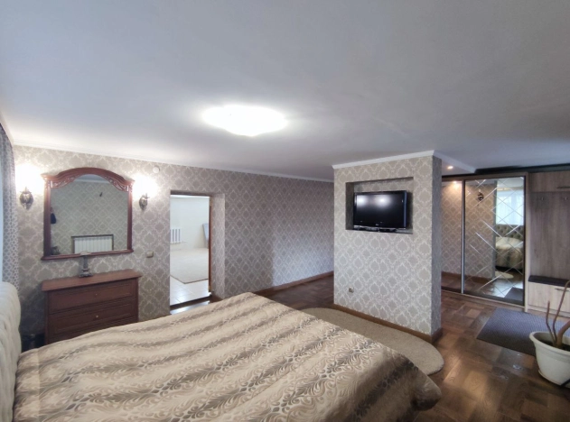 Купить дом на улице Административная в Иркутской области. Вариант № 7845276, 28, площадь -  квм, цена 9500000 рублей