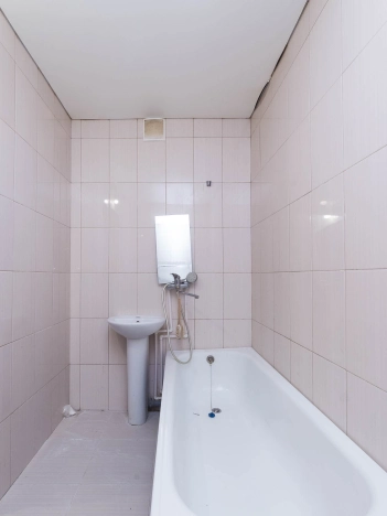 Купить квартиру в Тобольске. Вариант № 10215694, 7, площадь -  квм, цена 3200000 рублей