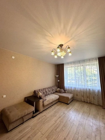 Купить квартиру в Вологодской области. Вариант № 2624707, 26, площадь -  квм, цена 9750000 рублей