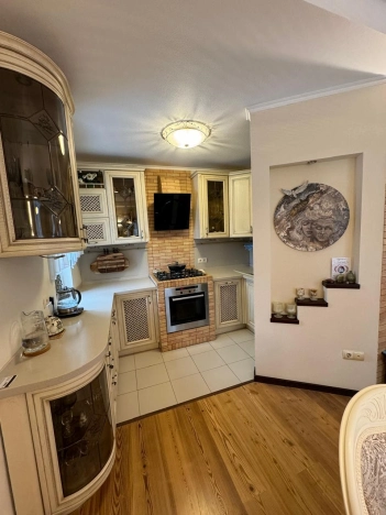 Купить дом на улице Гаккеля в Ростове-на-Дону. Вариант № 2884094, 13, площадь -  квм, цена 36000000 рублей