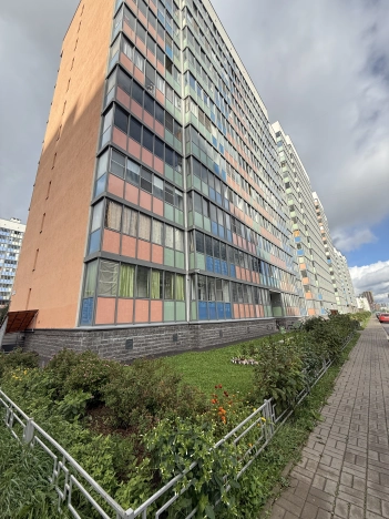 Купить квартиру на улице Петровский бульвар в Мурине. Вариант № 9452521, 1, площадь -  квм, цена 5050000 рублей