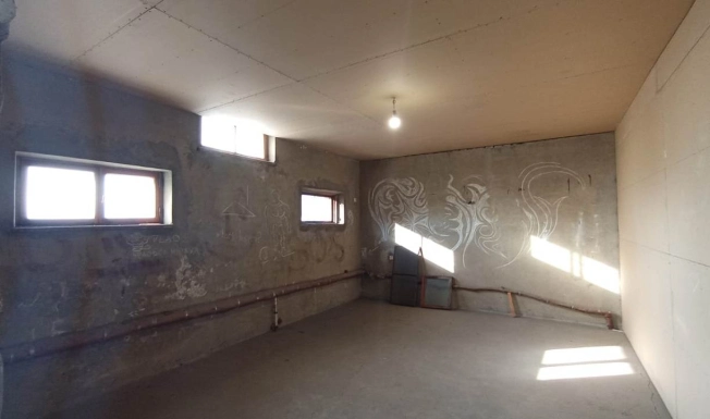 Купить трехкомнатную квартиру на улице Новороссийское шоссе в Краснодарском крае. Вариант № 10094, 8, площадь -  квм, цена 8798000 рублей