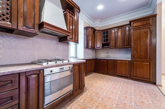 Купить пятикомнатную квартиру в Санкт-Петербурге. Вариант № 10011179, 6, площадь -  квм, цена 35000000 рублей