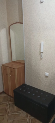 Снять квартиру в Тобольске. Вариант № 9435720, 7, площадь -  квм, цена 32000 рублей