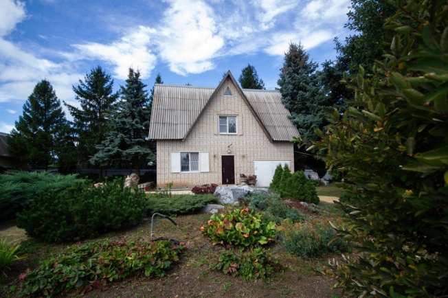 Купить дачу в Балакове. Вариант № 3463564, 3, площадь -  квм, цена 6350000 рублей