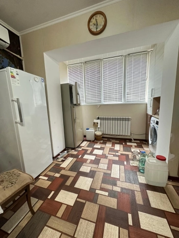 Купить трехкомнатную квартиру в Микрорайоне 8-й, Элиста в Элисте. Вариант № 7861639, 9, площадь -  квм, цена 8900000 рублей