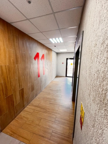 Купить трехкомнатную квартиру в Тульской области. Вариант № 2528285, 5, площадь -  квм, цена 9600000 рублей