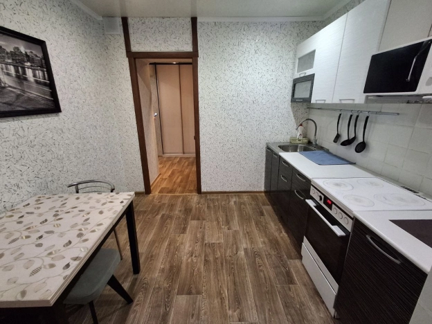 Снять квартиру в Тобольске. Вариант № 10283896, 0, площадь -  квм, цена 30000 рублей