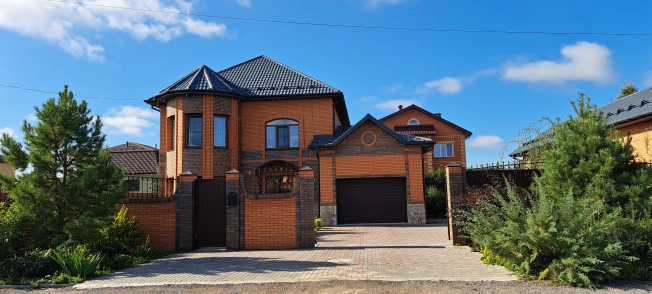 Купить дом в Омске. Вариант № 19501, 0, площадь -  квм, цена 30500000 рублей