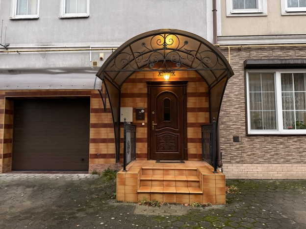 Купить таунхаус в Калининграде. Вариант № 9514751, 3, площадь -  квм, цена 18000000 рублей