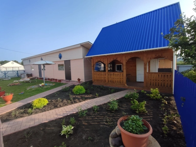 Купить дом на улице Садовая в Алтайском крае. Вариант № 36084, 3, площадь -  квм, цена 2550000 рублей