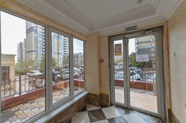 Купить трехкомнатную квартиру в районе Кировский в Ростове-на-Дону. Вариант № 8217926, 14, площадь -  квм, цена 8990000 рублей