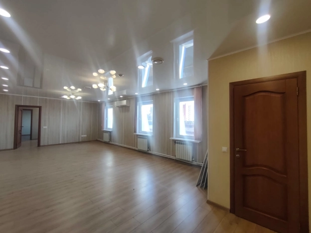 Снять коммерческую недвижимость в Рязани. Вариант № 1631771, 3, площадь - квм, цена 70000 рублей