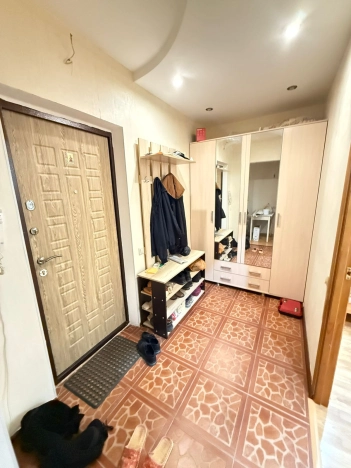 Купить однокомнатную квартиру в Микрорайоне 1-й, Элиста в Элисте. Вариант № 8148068, 4, площадь -  квм, цена 4000000 рублей