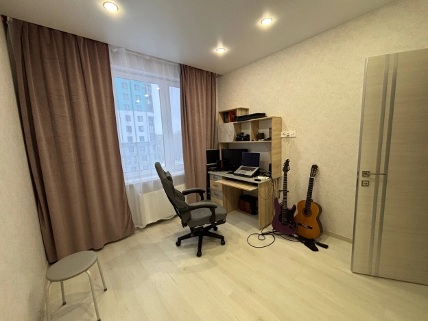 Снять квартиру в Тобольске. Вариант № 10338972, 6, площадь -  квм, цена 45000 рублей