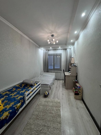 Купить трехкомнатную квартиру в Кызыле. Вариант № 7630585, 8, площадь - квм, цена 8850000 рублей