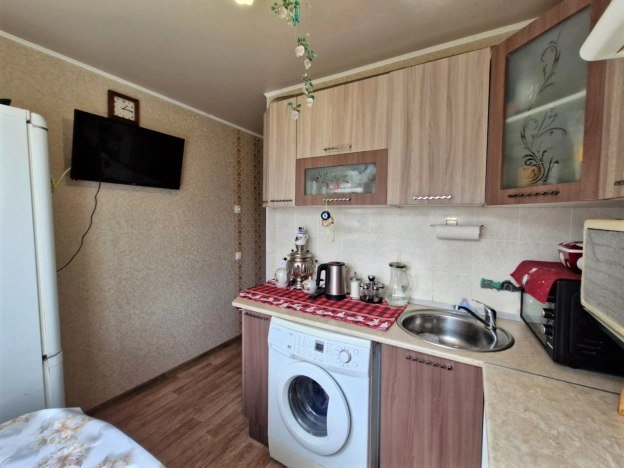 Купить однокомнатную квартиру на вторичке на улице проспект Строителей в Пензе. Вариант № 44578, 6, площадь -  квм, цена 3300000 рублей