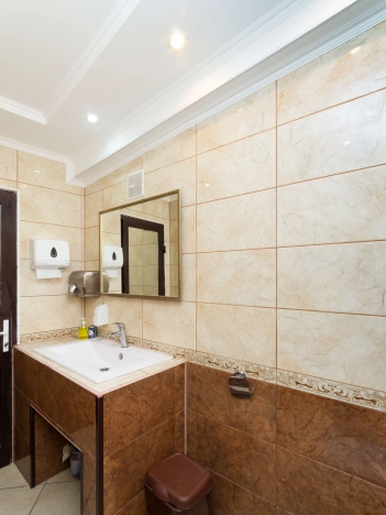 Купить коммерческую недвижимость в Тобольске. Вариант № 4512, 18, площадь -  квм, цена 50000000 рублей