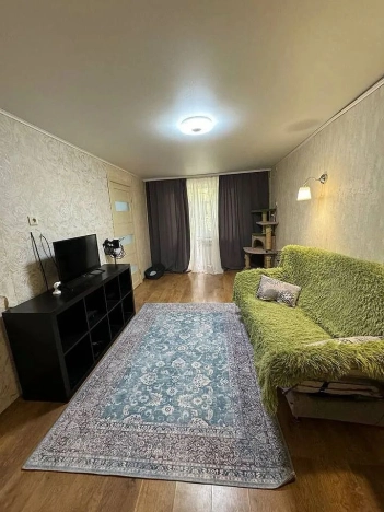 Купить трехкомнатную квартиру в районе Кировский в Ростове-на-Дону. Вариант № 24736, 0, площадь -  квм, цена 5700000 рублей