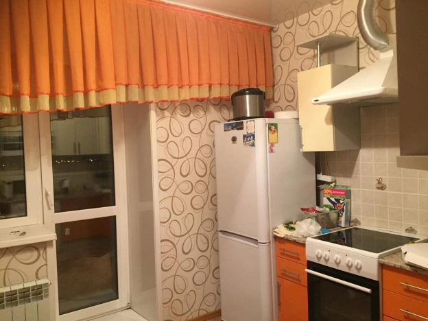 Купить однокомнатную квартиру в Омске. Вариант № 5794393, 4, площадь -  квм, цена 4800000 рублей