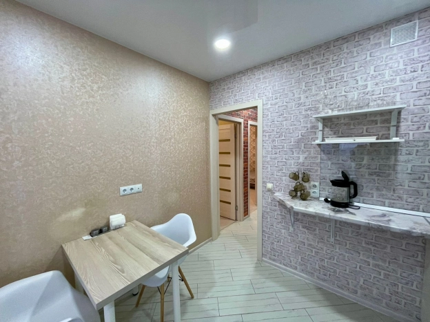 Купить квартиру на улице Университетский проспект в Волгограде. Вариант № 9879358, 7, площадь -  квм, цена 4890000 рублей