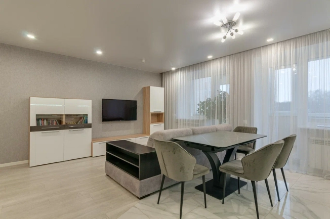 Купить квартиру на вторичке в Вологде. Вариант № 10444701, 2, площадь - квм, цена 12500000 рублей