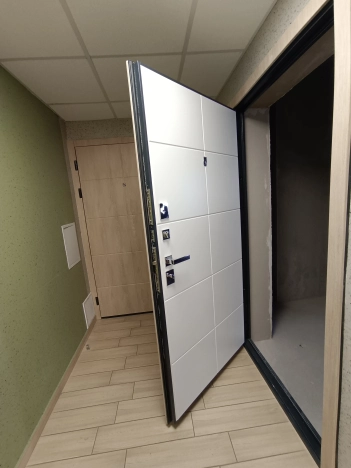 Купить двухкомнатную квартиру в Новосибирской области. Вариант № 9900500, 14, площадь -  квм, цена 5000000 рублей