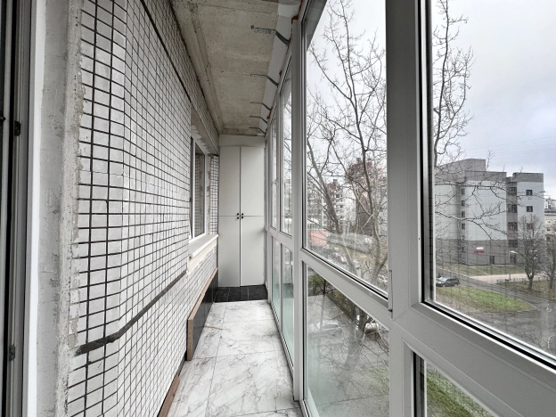 Купить трехкомнатную квартиру в Санкт-Петербурге. Вариант № 9579854, 21, площадь -  квм, цена 18500000 рублей