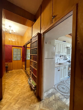 Купить квартиру в Москве. Вариант № 3215975, 31, площадь - квм, цена 64000000.0000 рублей