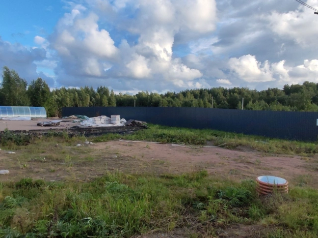 Купить земельный участок на улице Южный склон в Ленинградской области. Вариант № 5251660, 0, площадь -  квм, цена 4200000 рублей