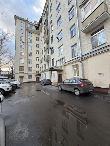 Купить комнату в Москве. Вариант № 10094369, 18, площадь - квм, цена 5650000 рублей