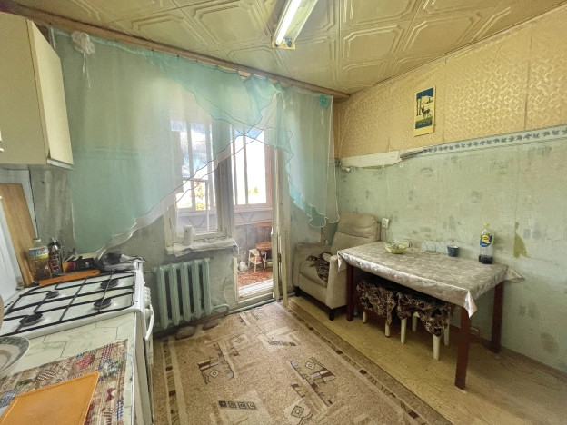 Купить двухкомнатную квартиру на вторичке на улице Парковая в Владимирской области. Вариант № 5922173, 3, площадь -  квм, цена 2000000 рублей