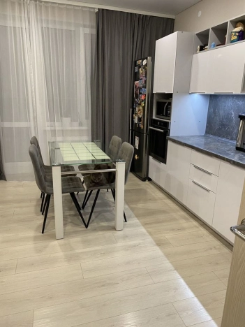 Купить квартиру в Тобольске. Вариант № 9495314, 5, площадь -  квм, цена 8100000 рублей