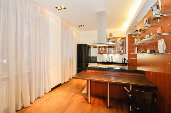 Купить трехкомнатную квартиру на вторичке на улице Костычева в Новосибирске. Вариант № 22154, 6, площадь -  квм, цена 14500000 рублей