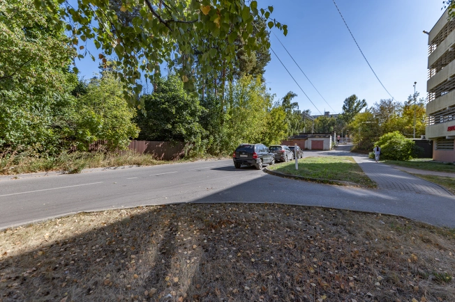 Купить земельный участок у метро Корниловская в Москве. Вариант № 28739, 2, площадь -  квм, цена 28500000 рублей