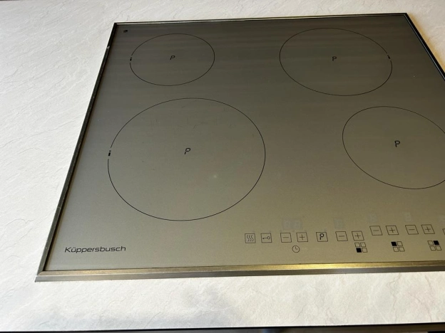 Купить четырехкомнатную квартиру в Калининграде. Вариант № 2436, 8, площадь -  квм, цена 25800000 рублей