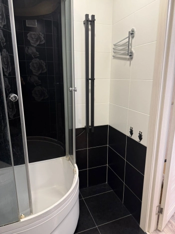 Снять квартиру в Тобольске. Вариант № 10486273, 9, площадь -  квм, цена 45000 рублей