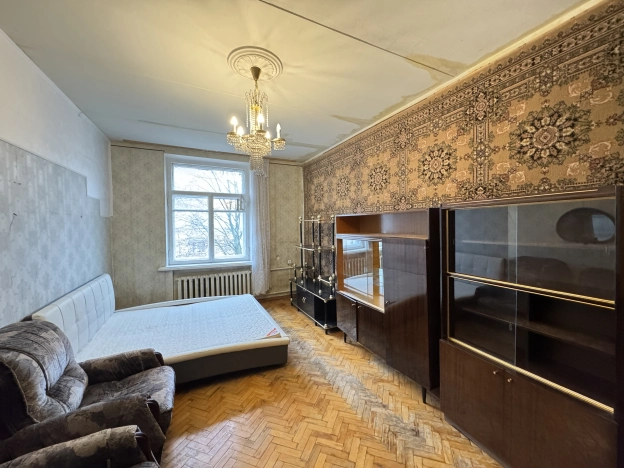 Купить комнату в Москве. Вариант № 3784804, 10, площадь - квм, цена 8500000 рублей