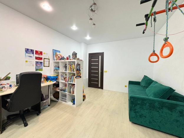 Купить квартиру в ЖК Стрижи в Новосибирске. Вариант № 22681, 3, площадь -  квм, цена 6050000 рублей