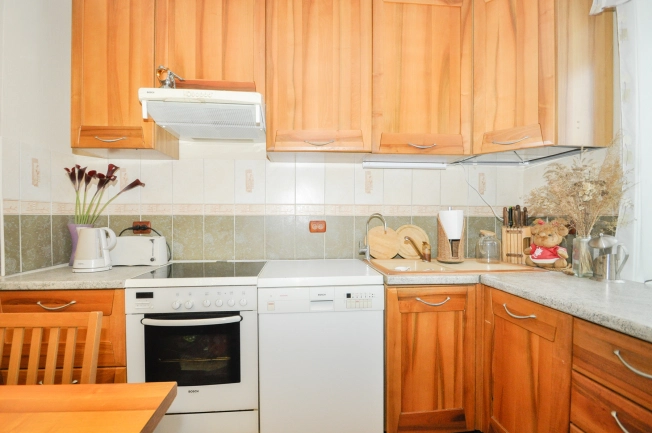 Купить четырехкомнатную квартиру в Новосибирской области. Вариант № 8922229, 9, площадь -  квм, цена 15500000 рублей