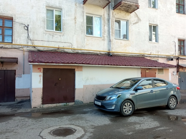 Купить склады в Йошкар-Оле. Вариант № 29988, 0, площадь -  квм, цена 4000000 рублей