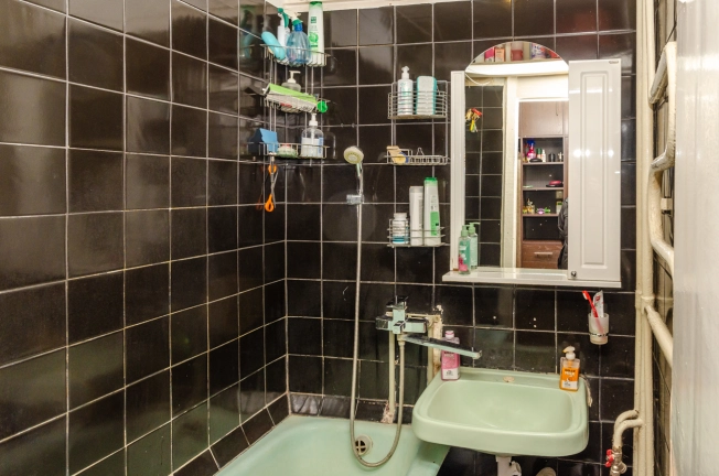 Купить трехкомнатную квартиру на улице Тесла в Новосибирской области. Вариант № 6949112, 14, площадь -  квм, цена 4190000 рублей